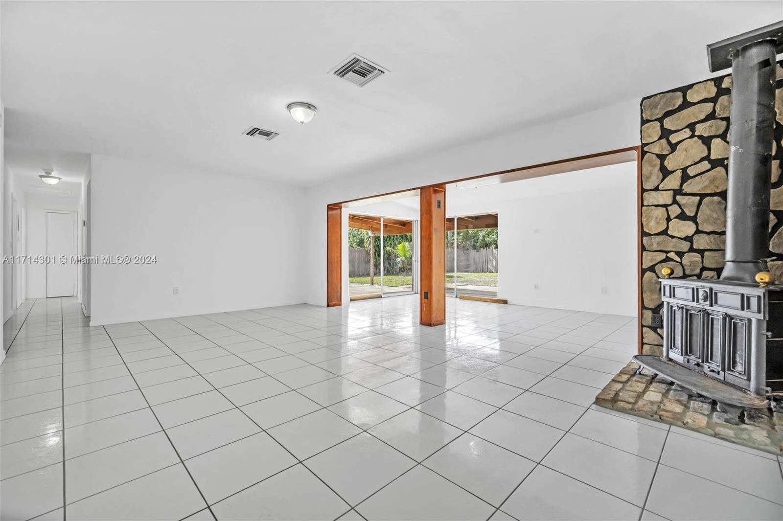 17230 NW 9th Pl, Miami Gardens, Florida image 12