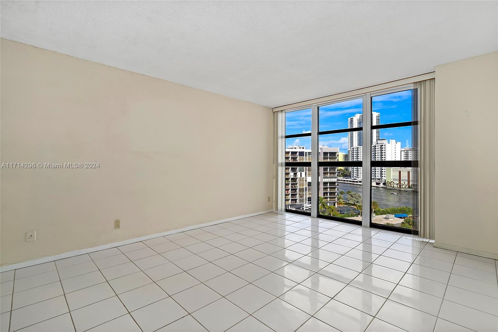 400 Leslie Dr #908, Hallandale Beach, Florida image 18