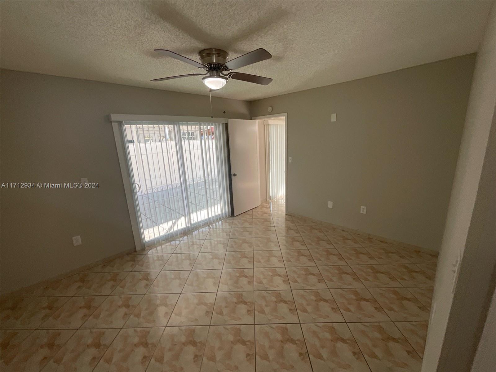 7375 W 35th Ave, Hialeah, Florida image 2