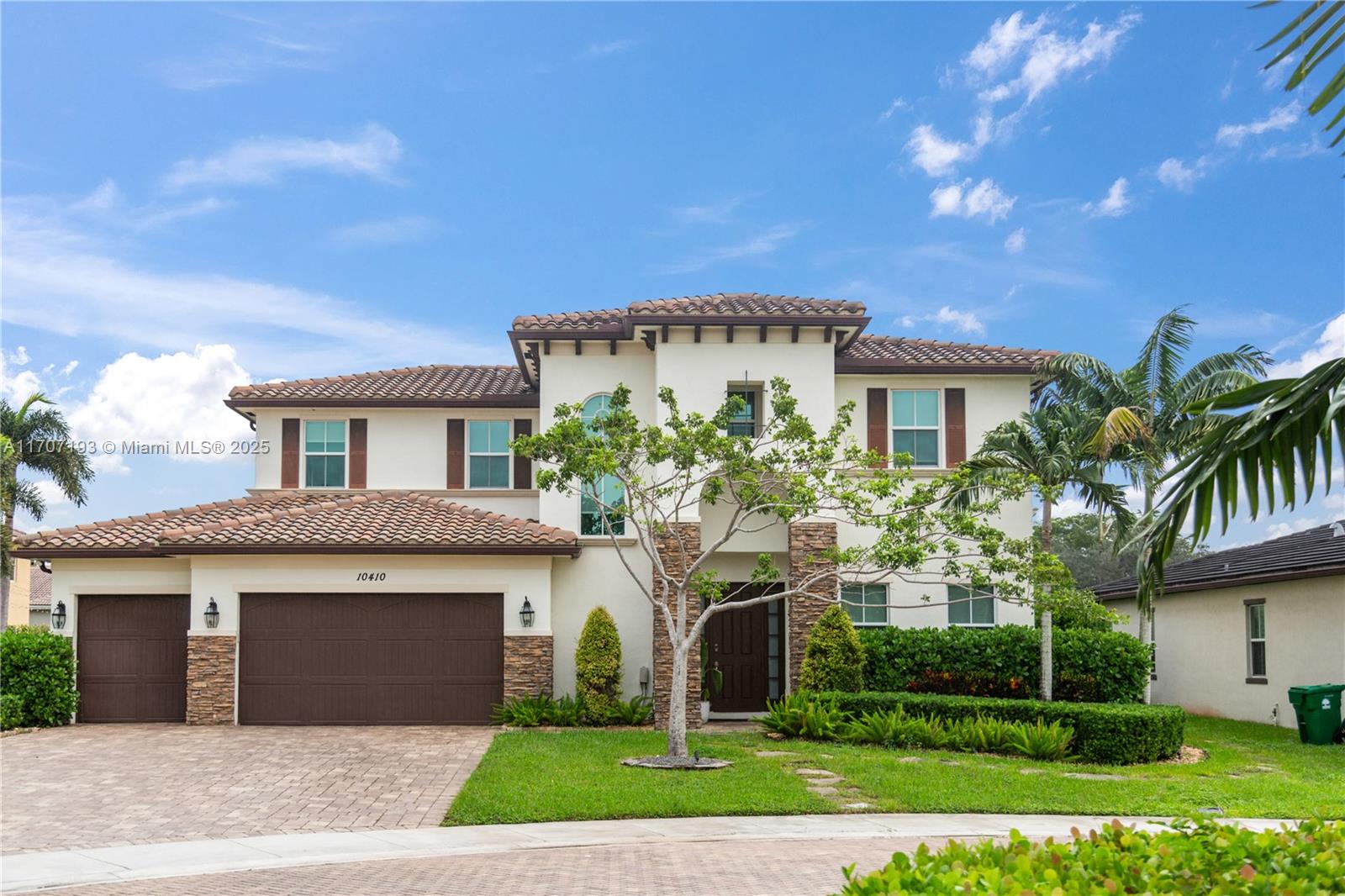 Casa à Venda em Cooper City, FL