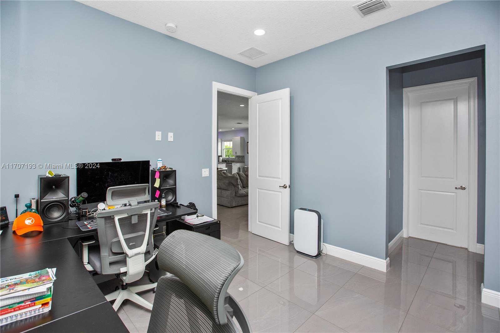 10410 Ranchette Dr, Cooper City, Florida image 35