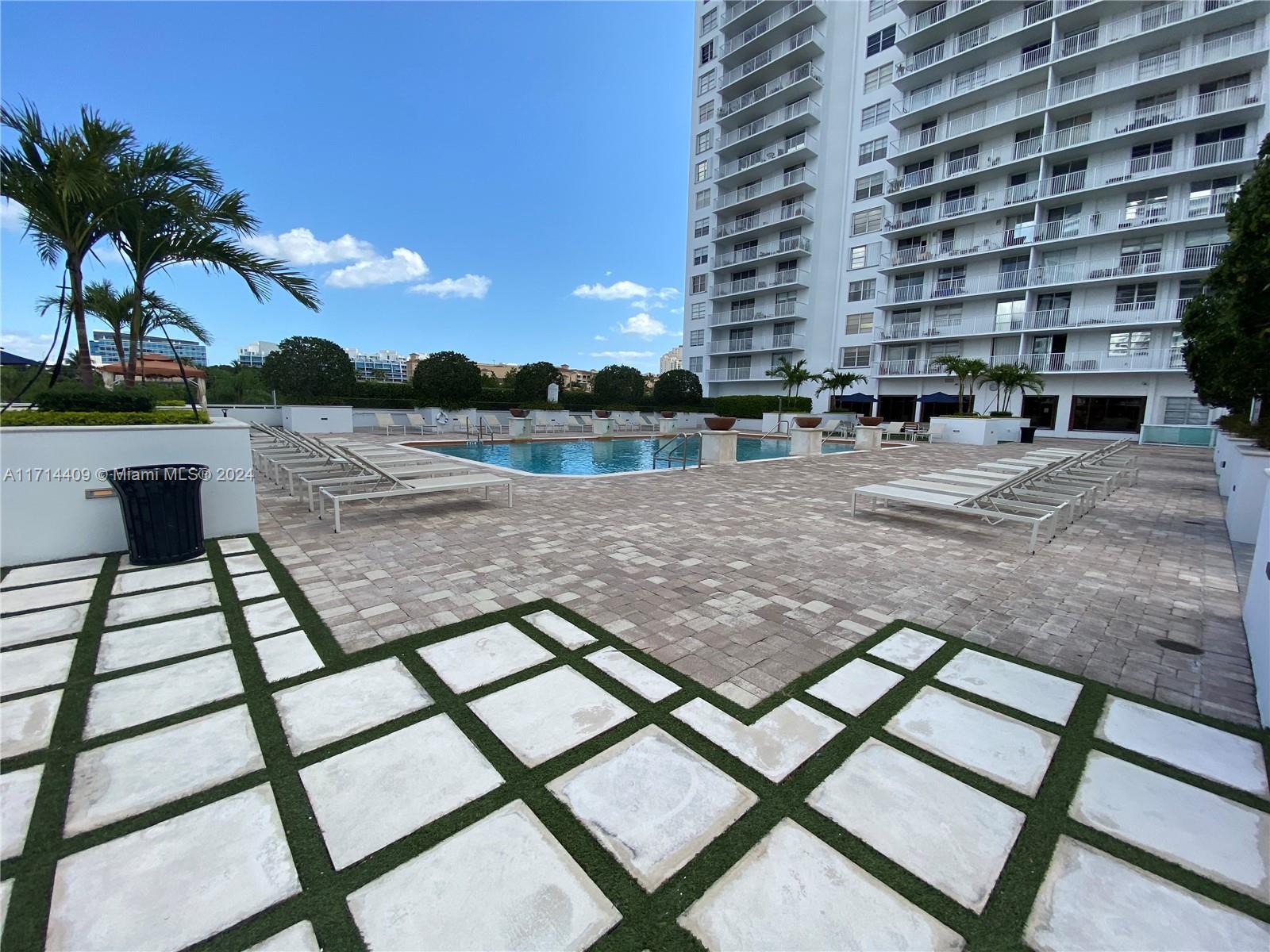 2851 NE 183rd St #303E, Aventura, Florida image 47