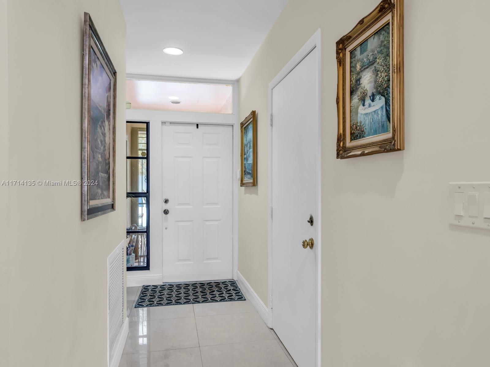 14559 Glencairn Rd, Miami Lakes, Florida image 3