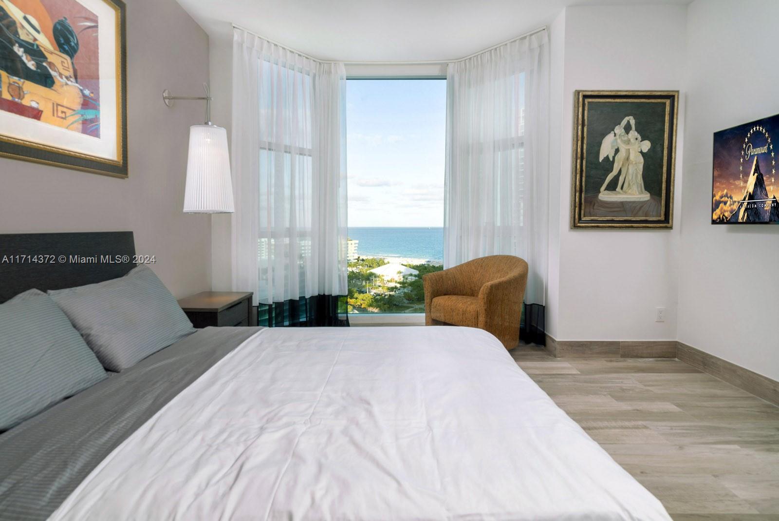 300 S Pointe Dr #1701, Miami Beach FL 33139