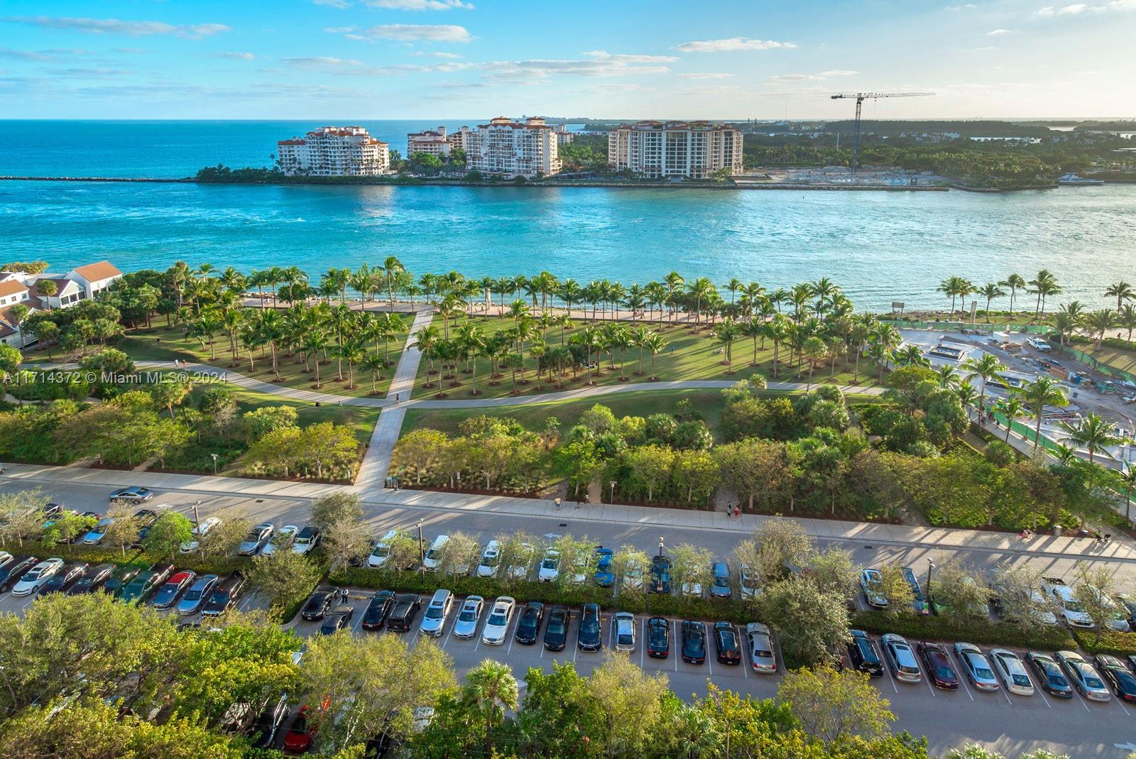 300 S Pointe Dr #1701, Miami Beach FL 33139