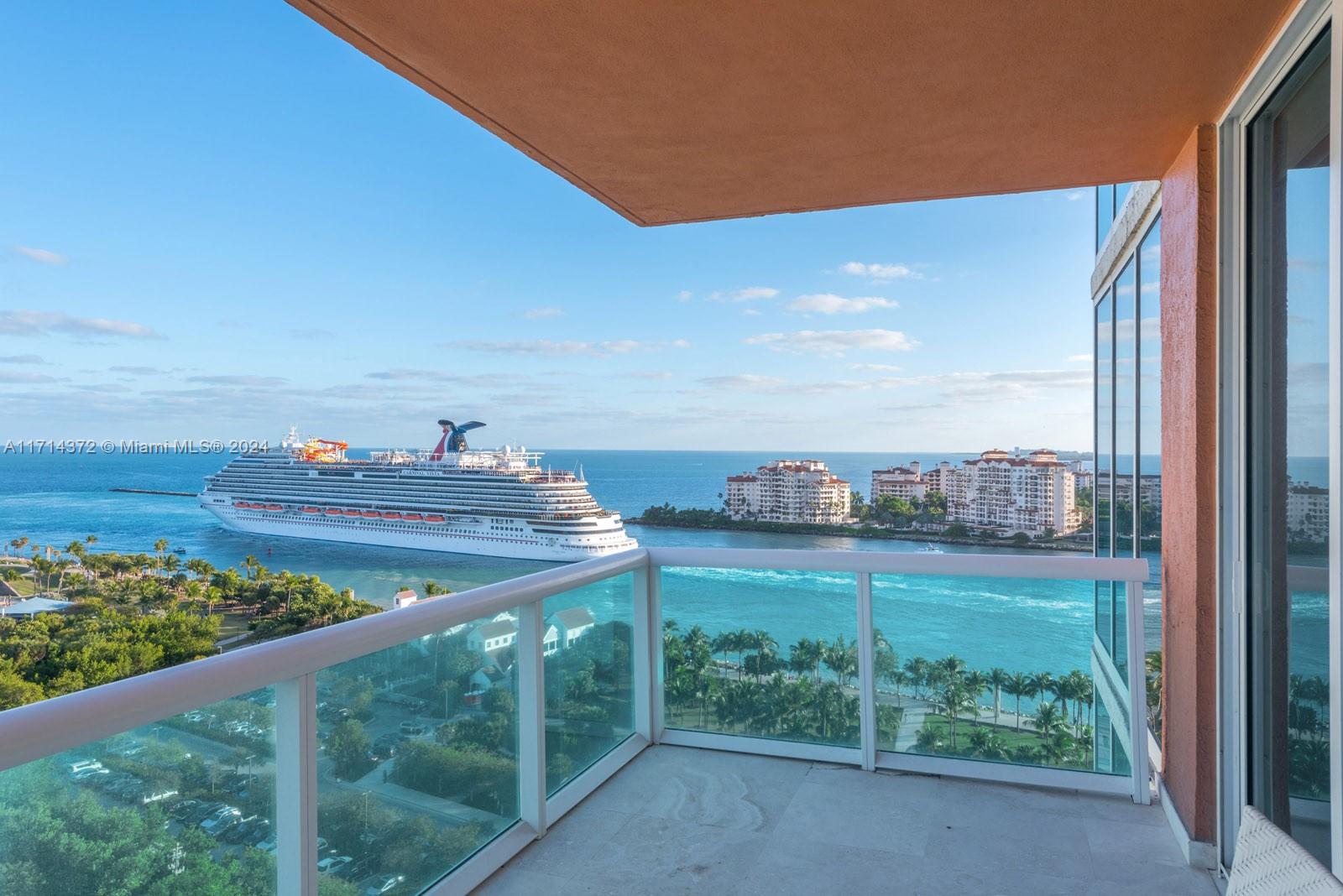 300 S Pointe Dr #1701, Miami Beach FL 33139
