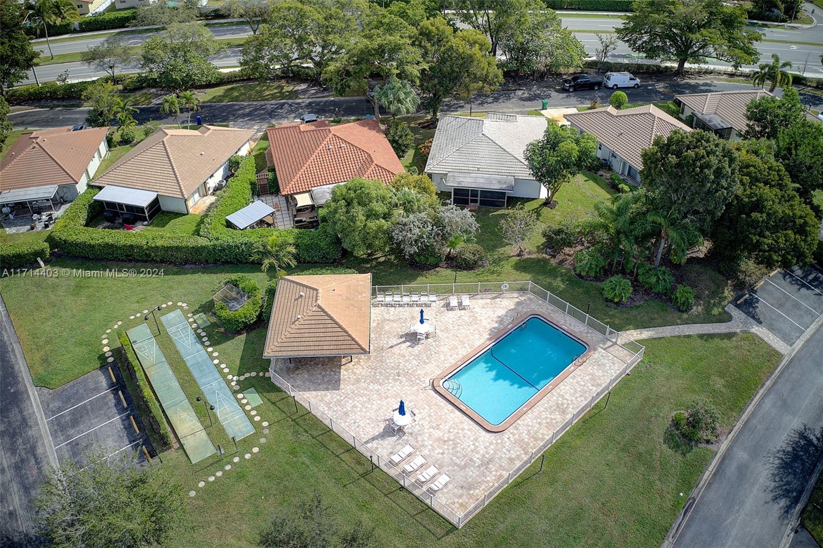 1762 Riverwood Ln, Coral Springs, Florida image 25
