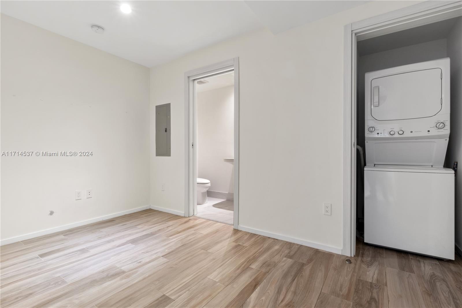 801 S Miami Ave #2206, Miami FL 33130