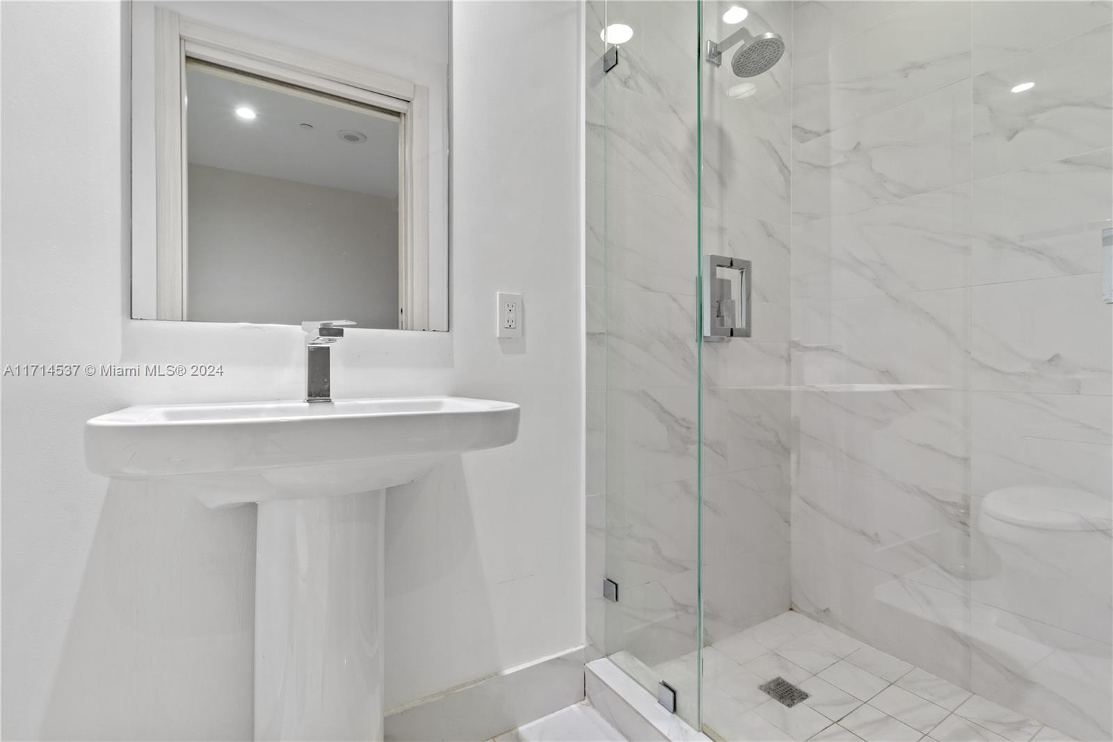 801 S Miami Ave #2206, Miami FL 33130