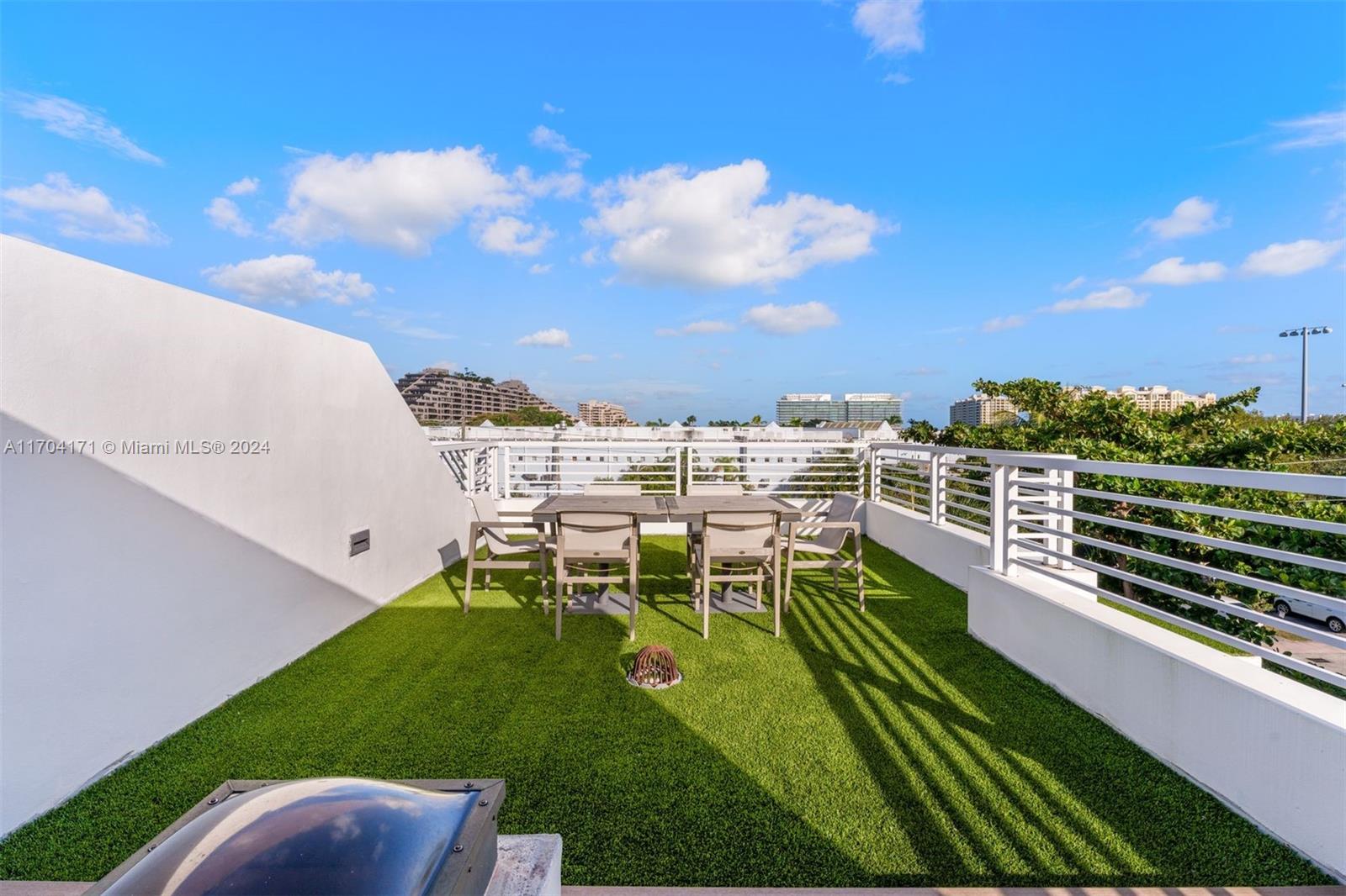 330 Fernwood Road #2, Key Biscayne, Florida image 19