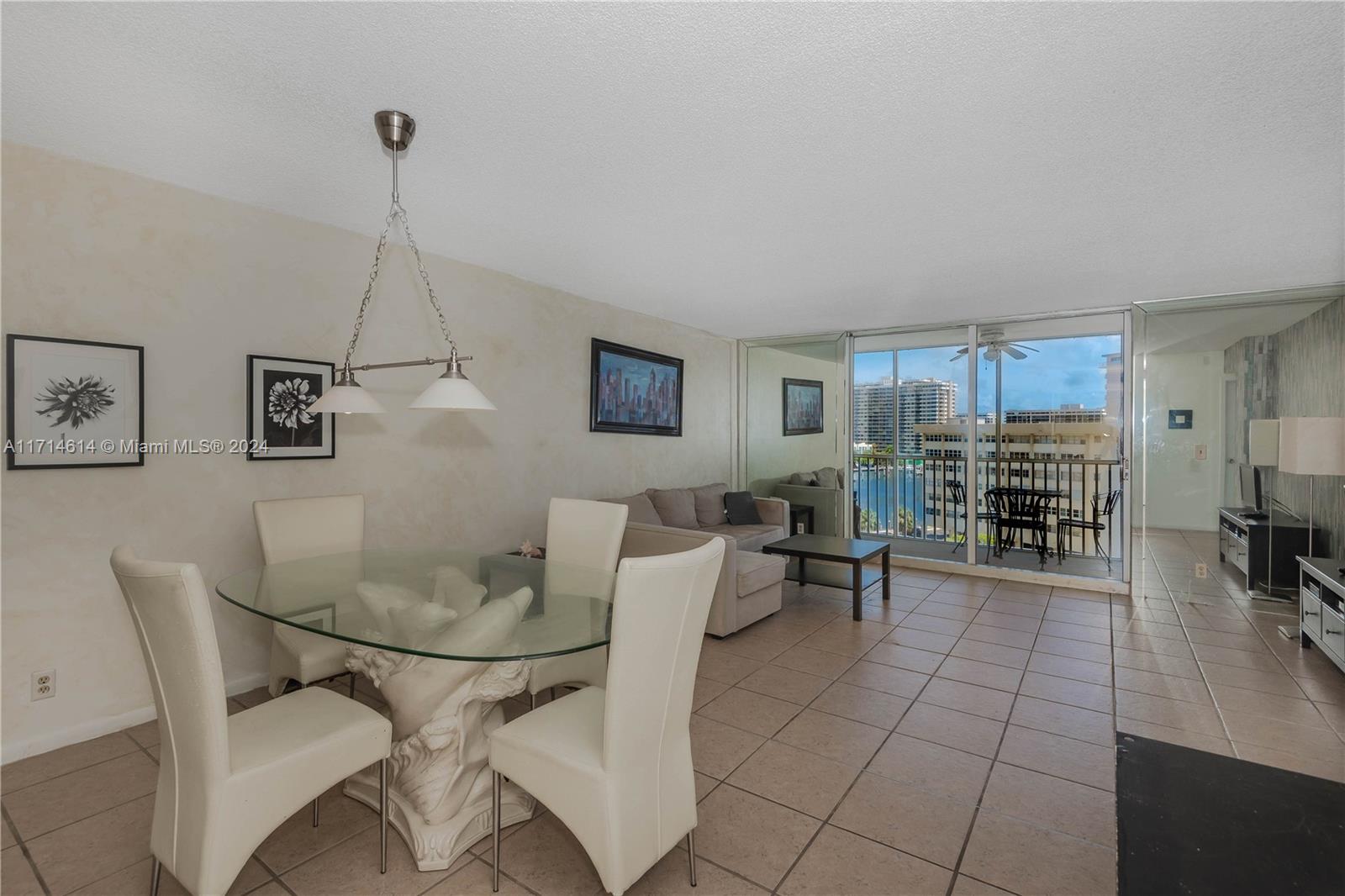 100 Golden Isles Dr #814, Hallandale Beach, Florida image 9