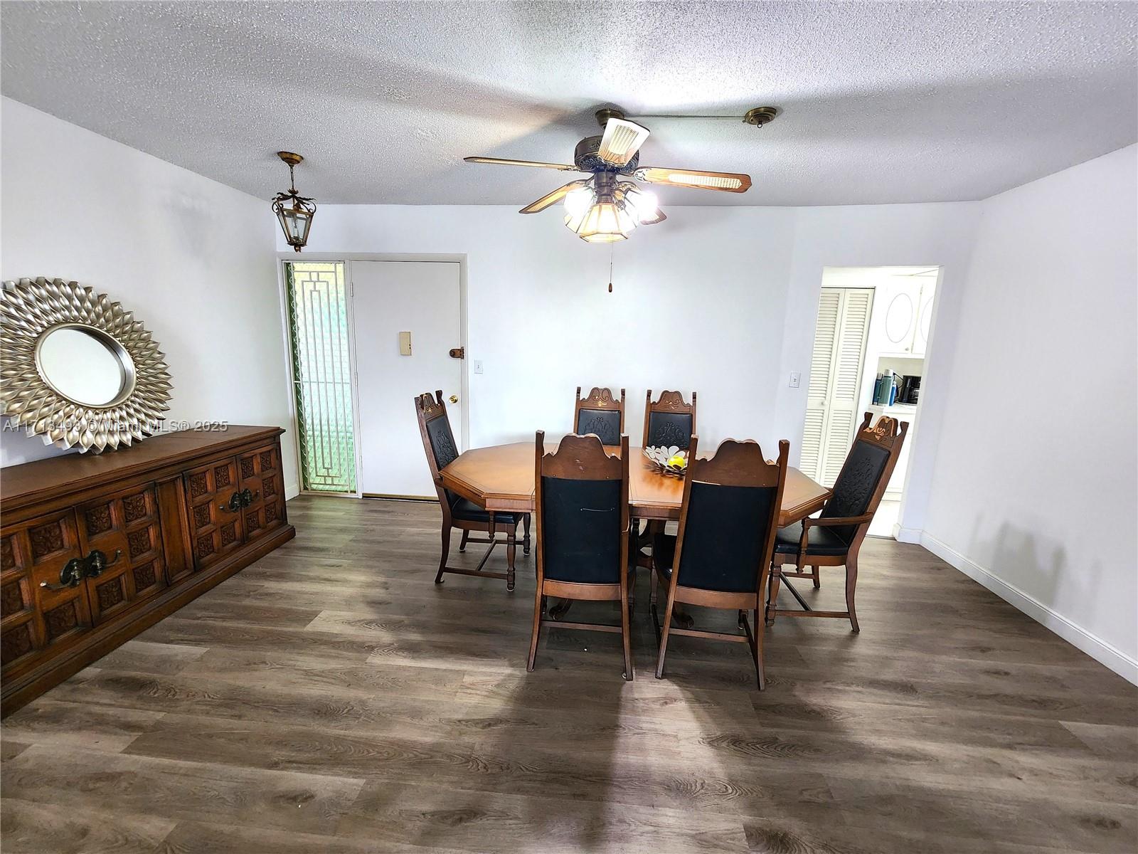 Listing Photo 10