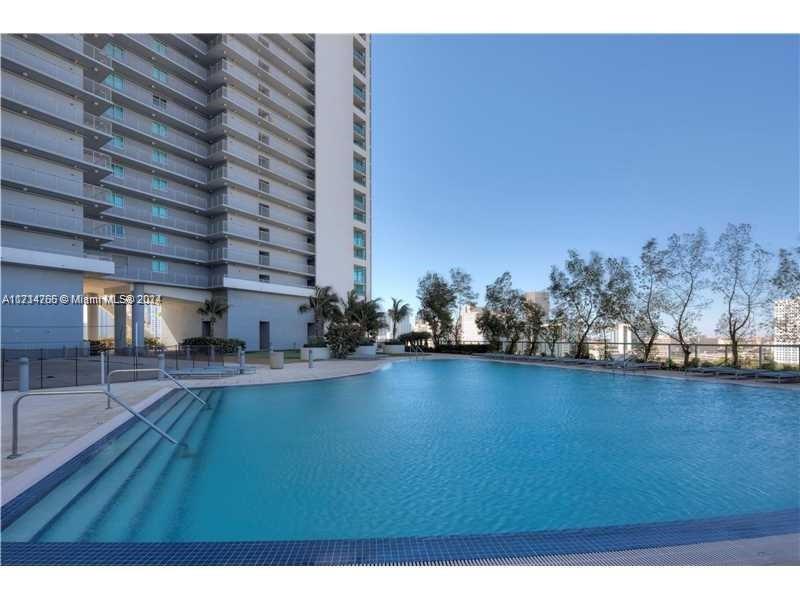 888 Biscayne Blvd #3707, Miami FL 33132