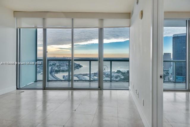 888 Biscayne Blvd #3707, Miami FL 33132