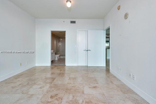 888 Biscayne Blvd #3707, Miami FL 33132
