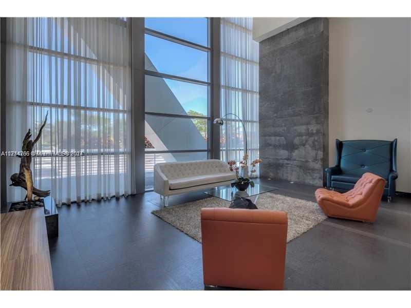 888 Biscayne Blvd #3707, Miami FL 33132