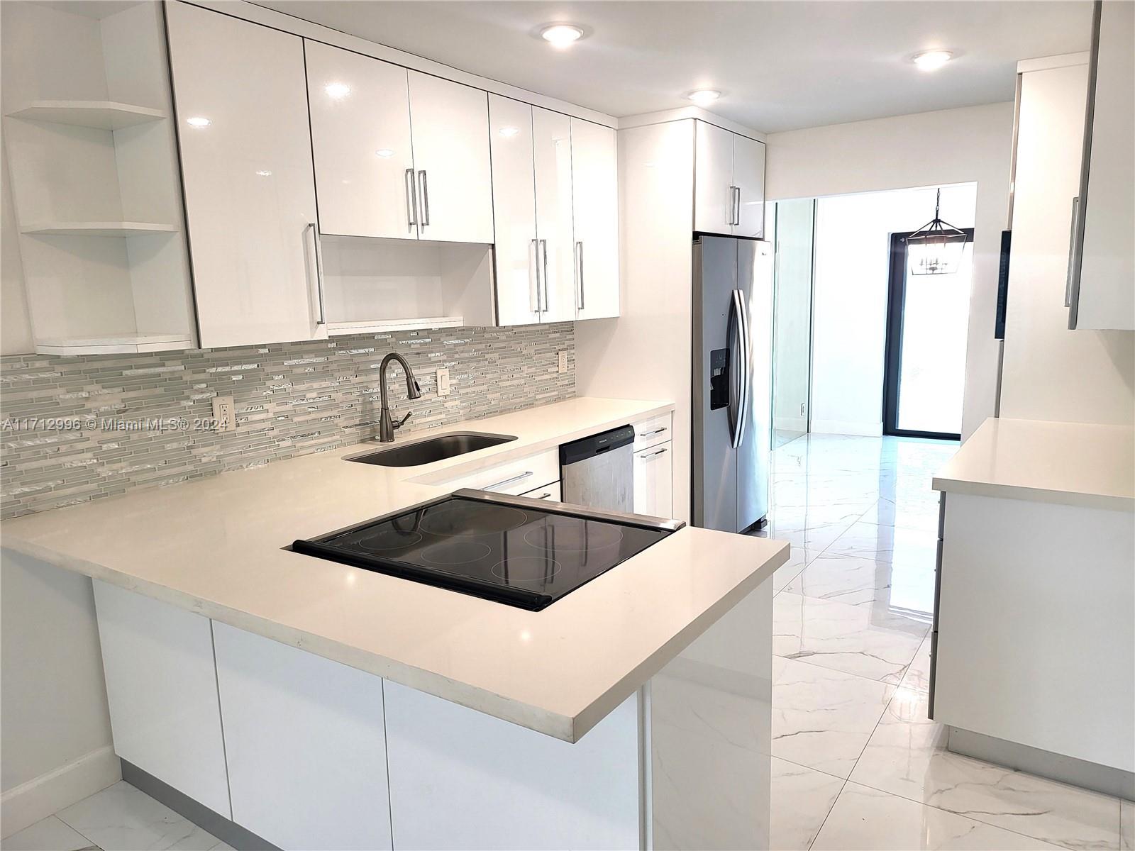 9723 N New River Canal Road #416, Plantation, Florida image 2