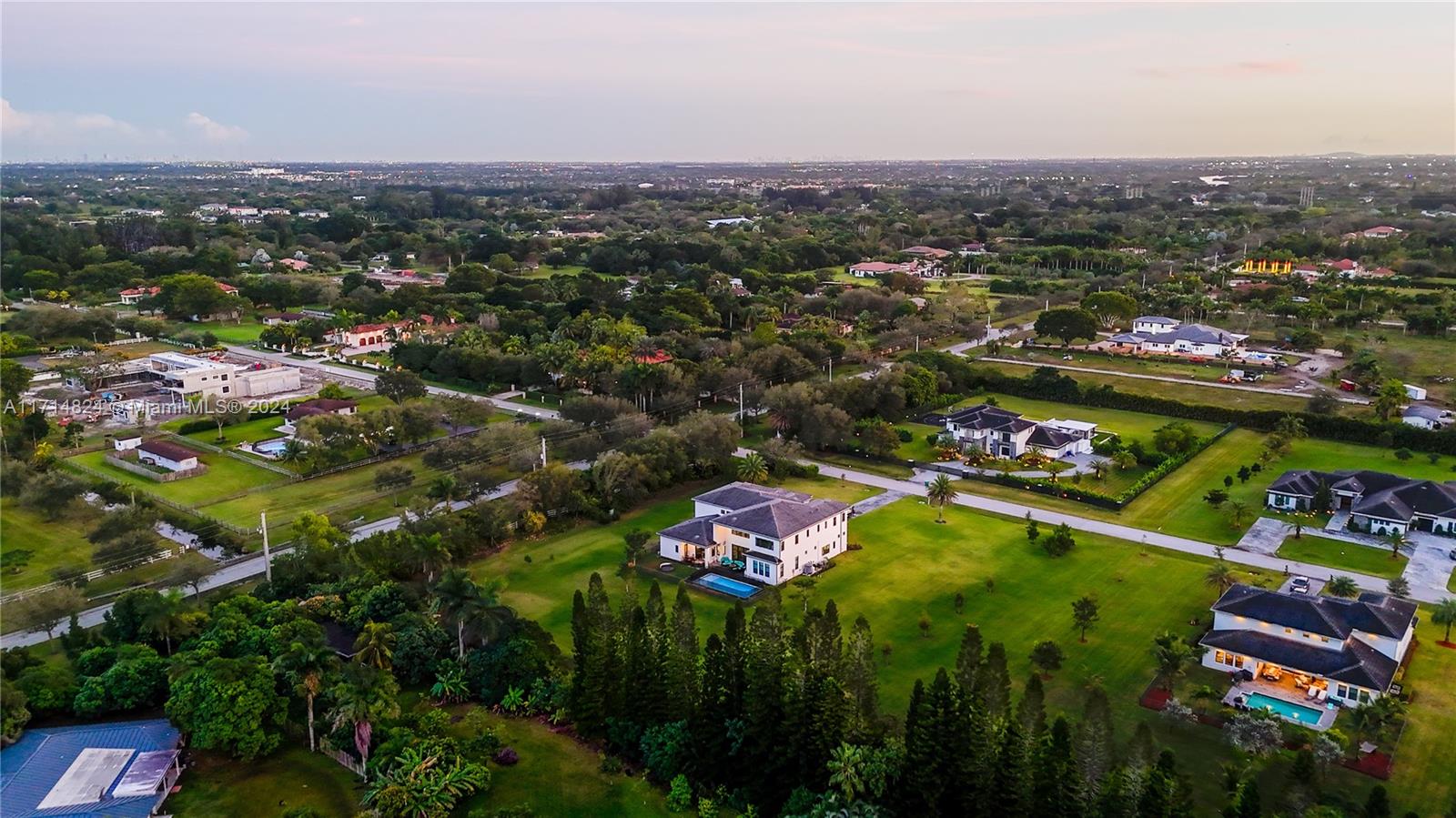 17803 SW 58th St, Southwest Ranches, Florida image 13