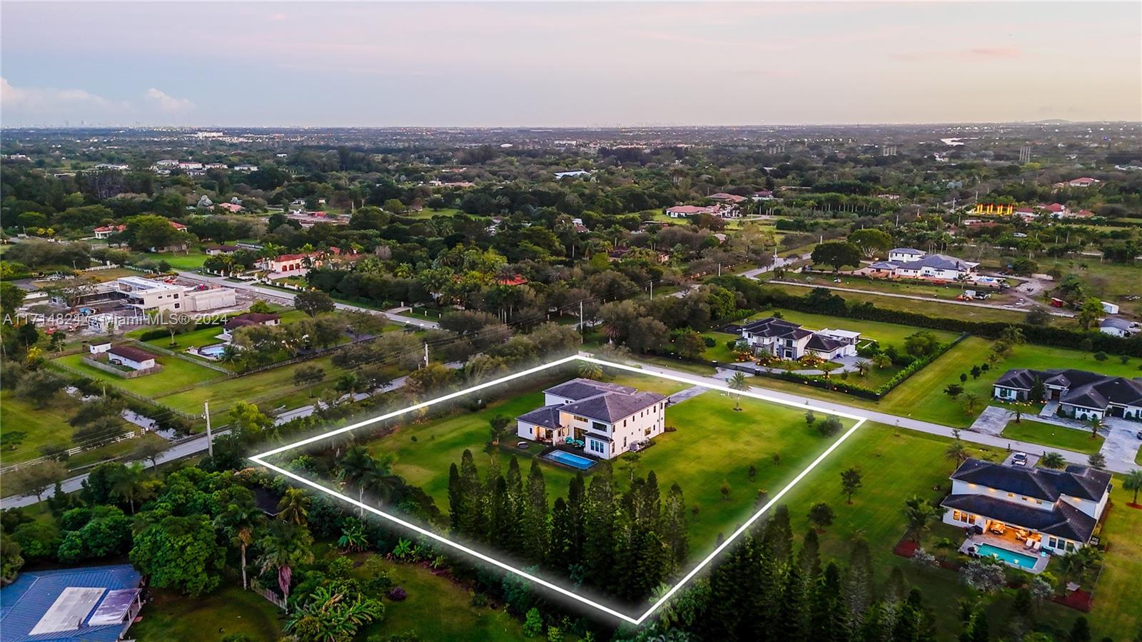 17803 SW 58th St, Southwest Ranches, Florida image 4