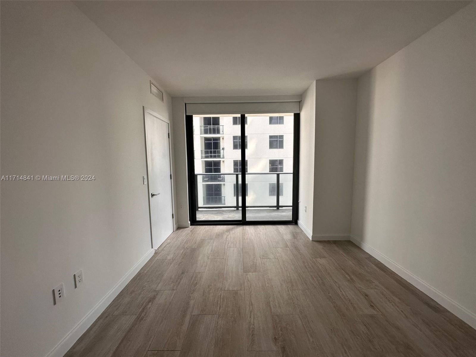 55 SW 9th St #2609, Miami FL 33130