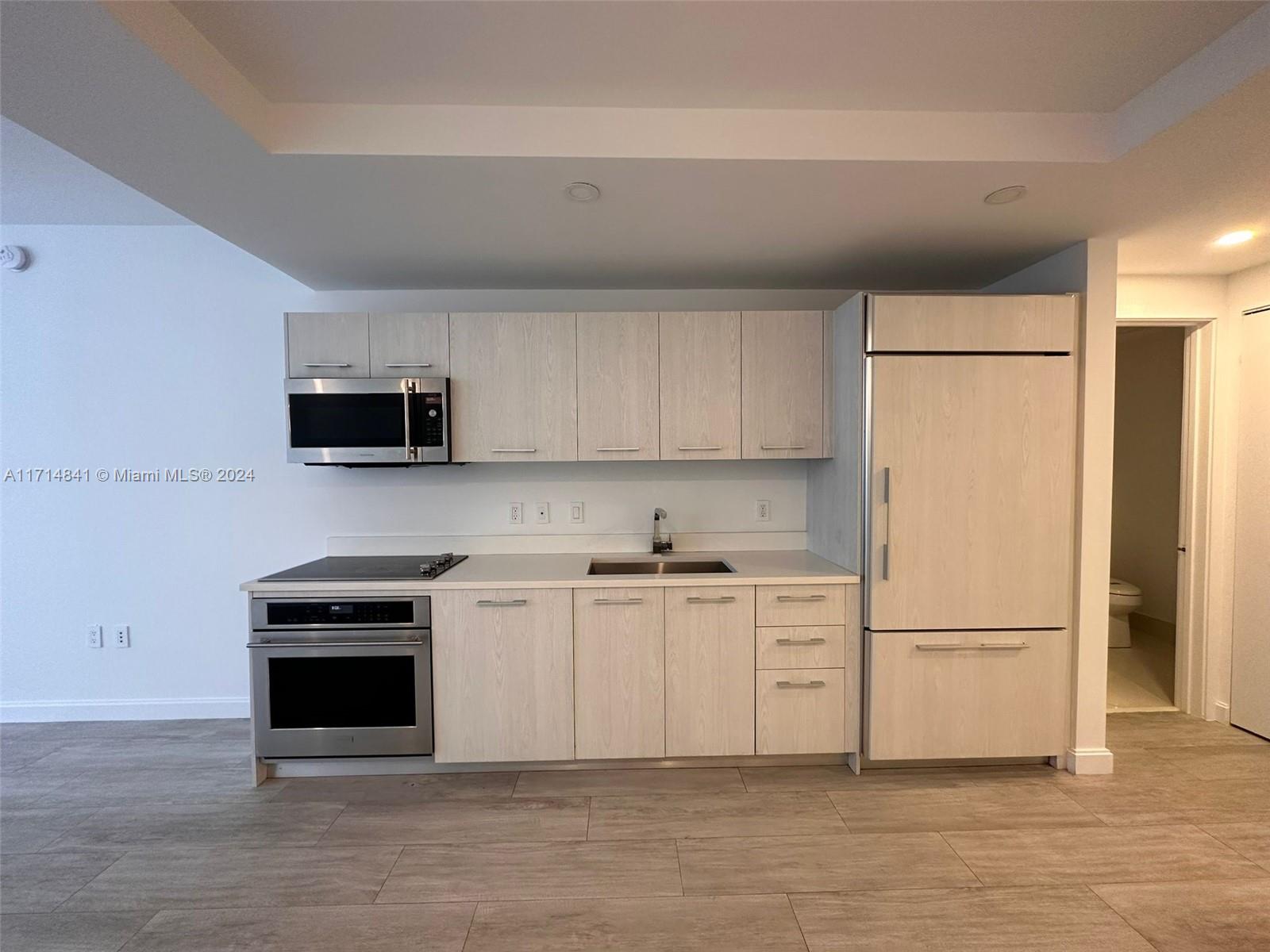 55 SW 9th St #2609, Miami FL 33130