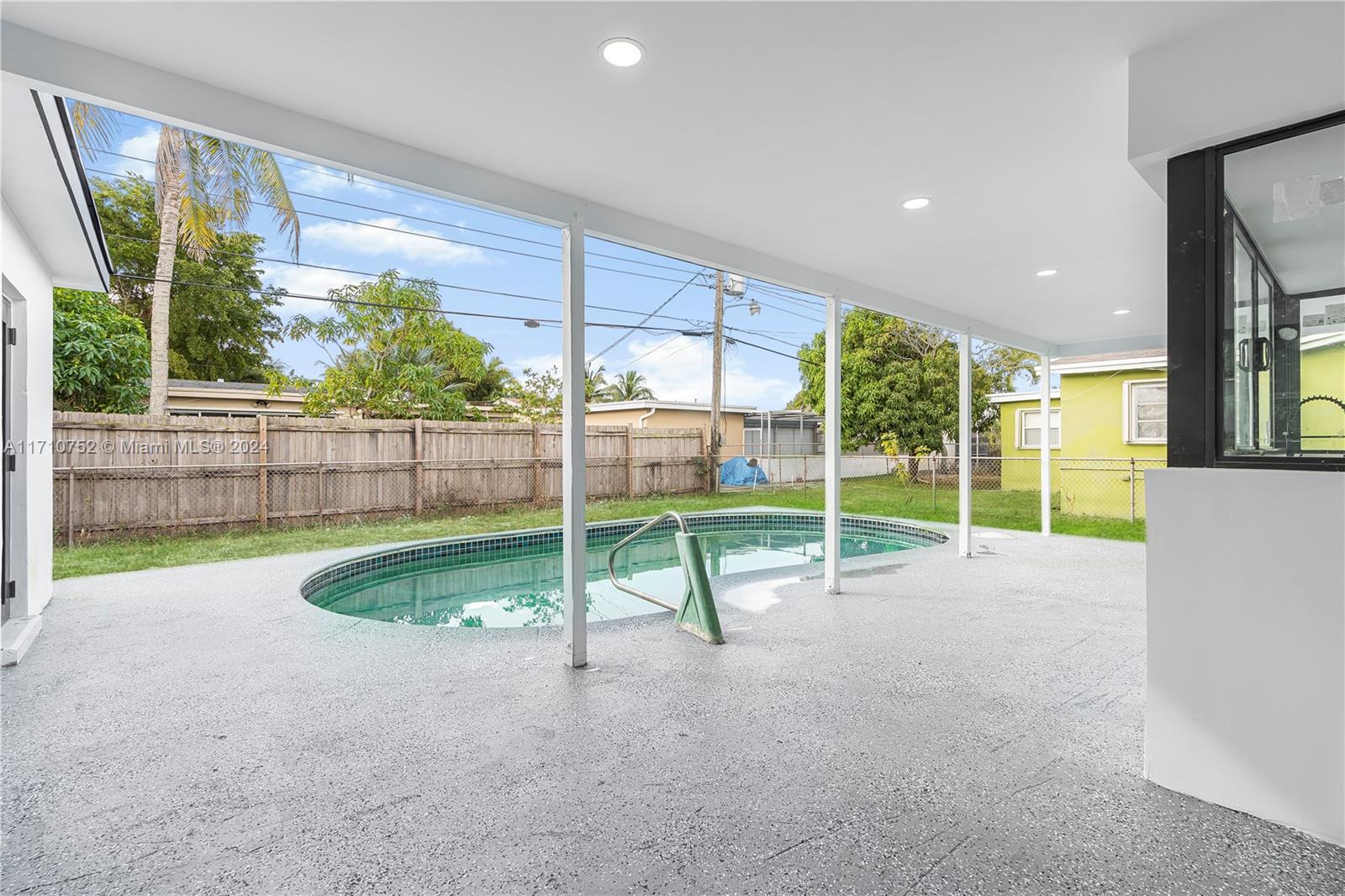 7724 Dilido Blvd, Miramar, Florida image 32