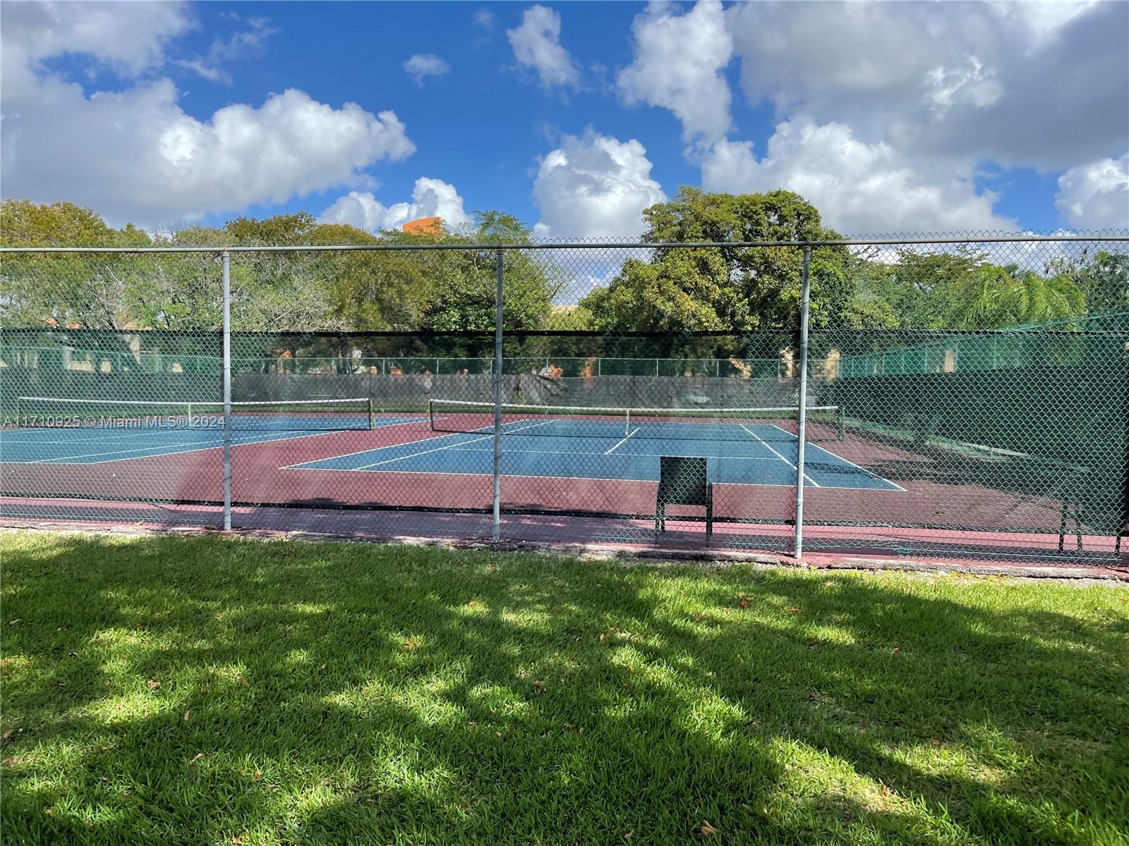 16500 Golf Club Rd #101, Weston, Florida image 21