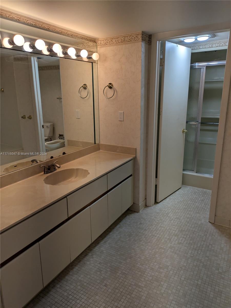 300 Three Islands Blvd #516, Hallandale Beach, Florida image 18