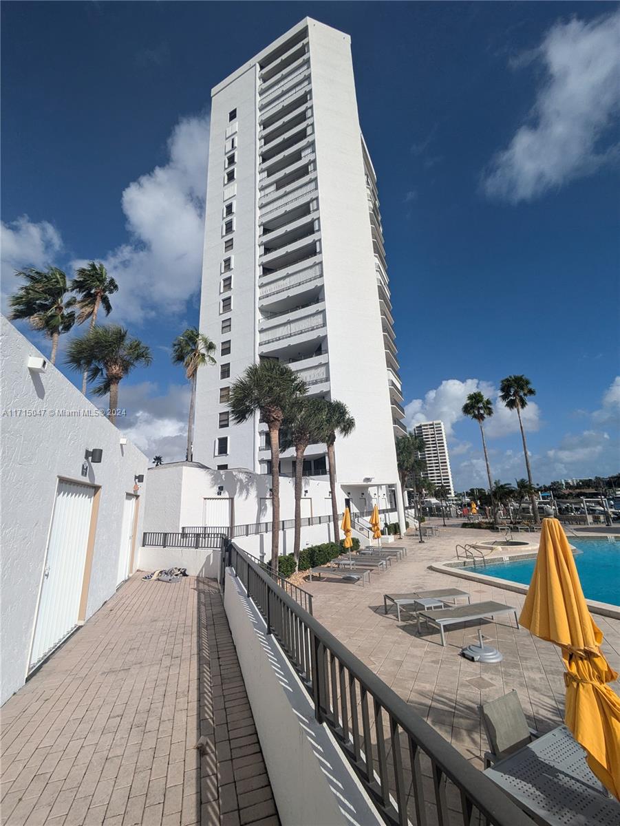 300 Three Islands Blvd #516, Hallandale Beach, Florida image 30