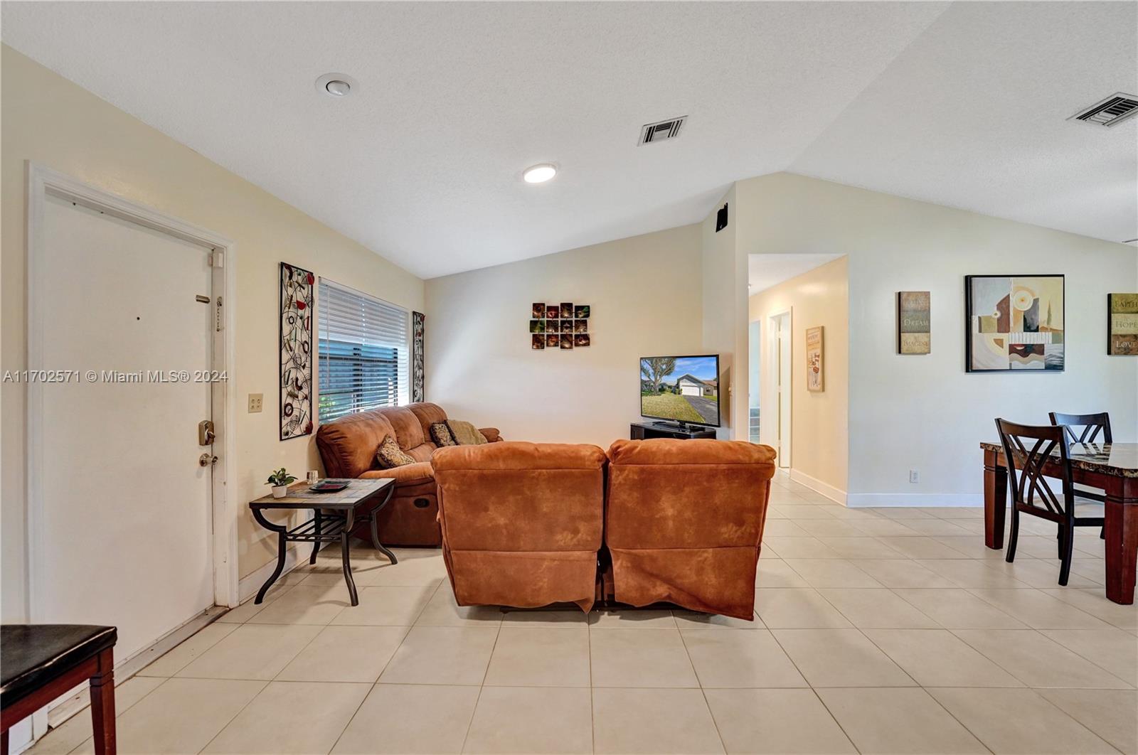 9227 NW 48th St, Sunrise, Florida image 11