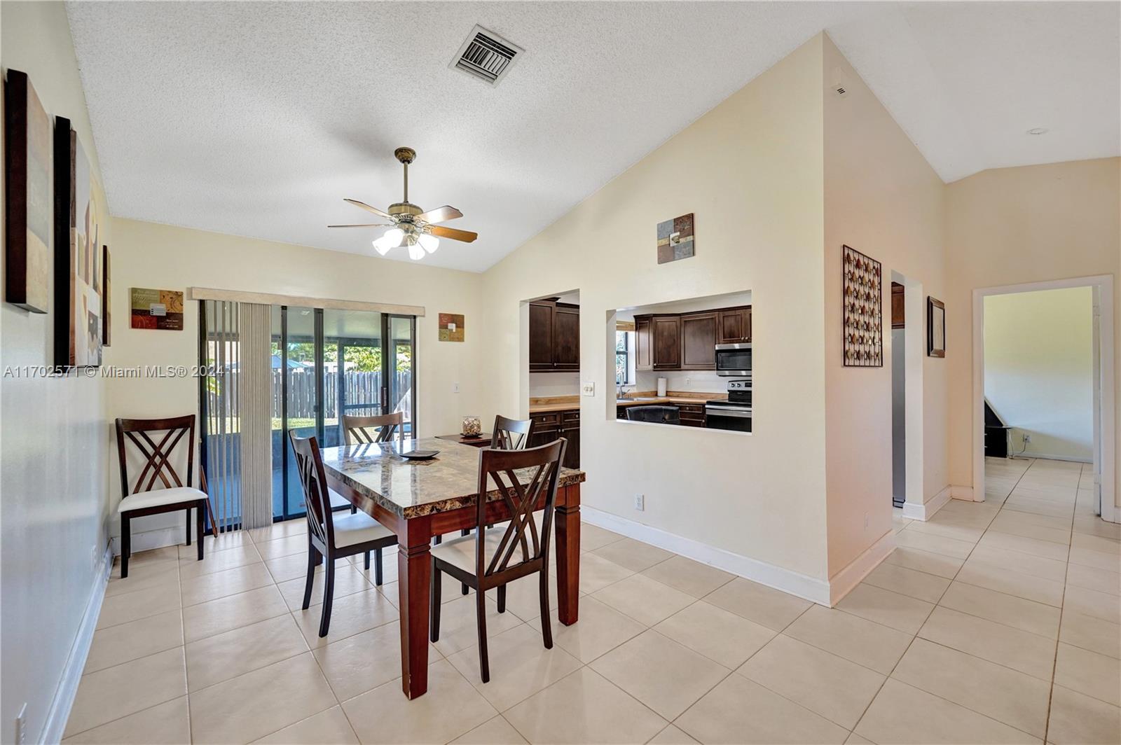 9227 NW 48th St, Sunrise, Florida image 14