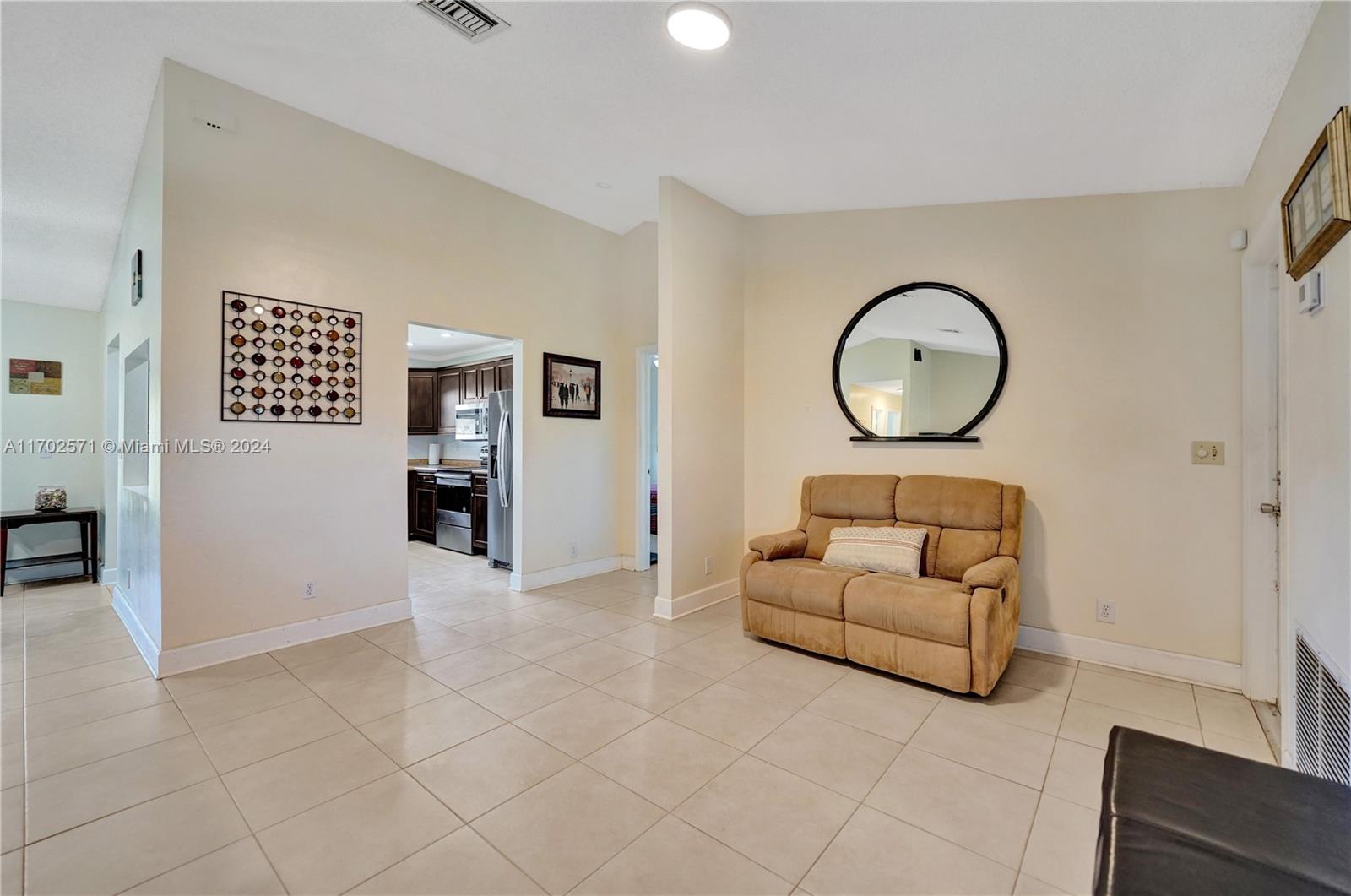 9227 NW 48th St, Sunrise, Florida image 7