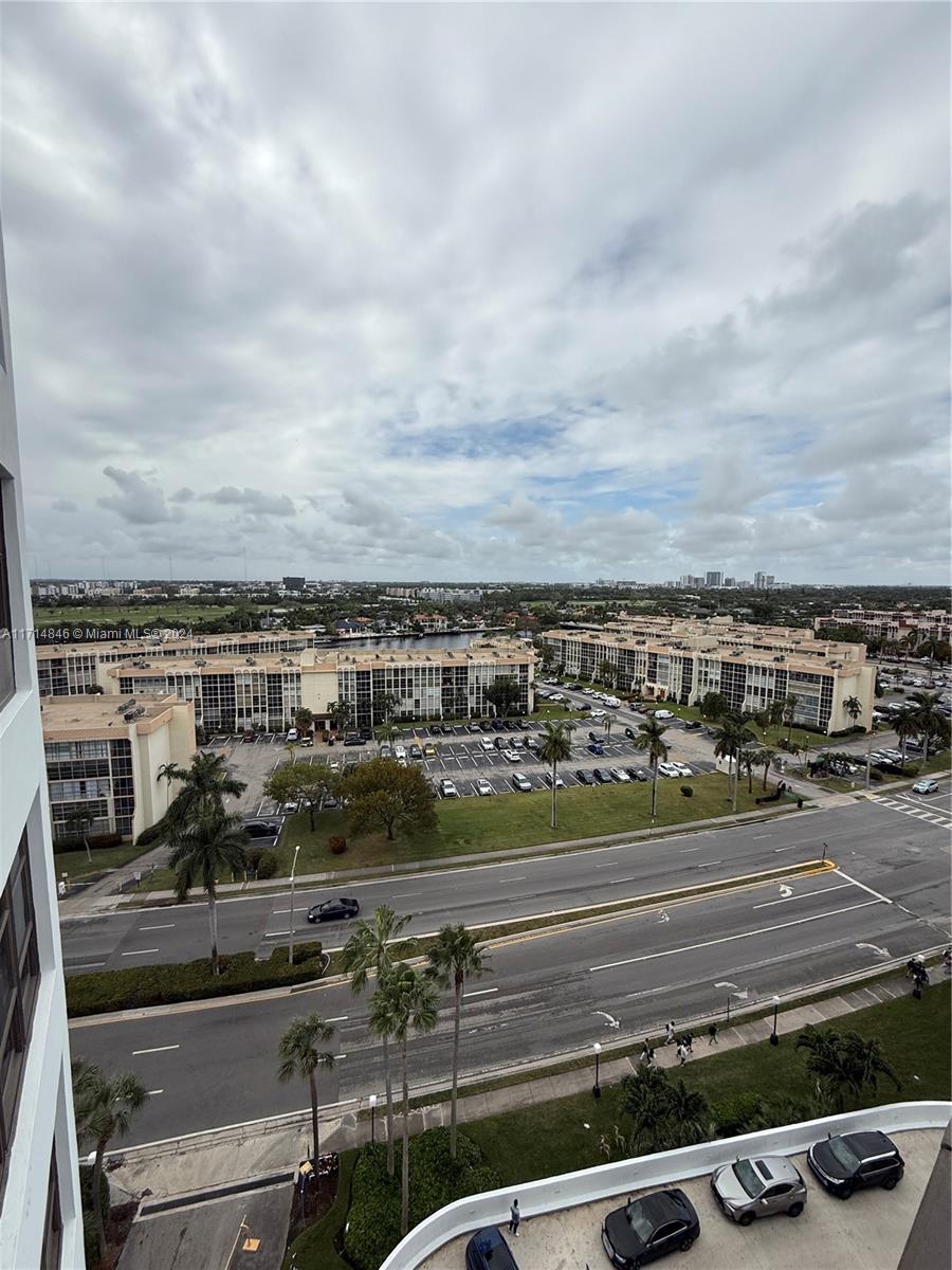 600 Three Islands Blvd #1105, Hallandale Beach, Florida image 15