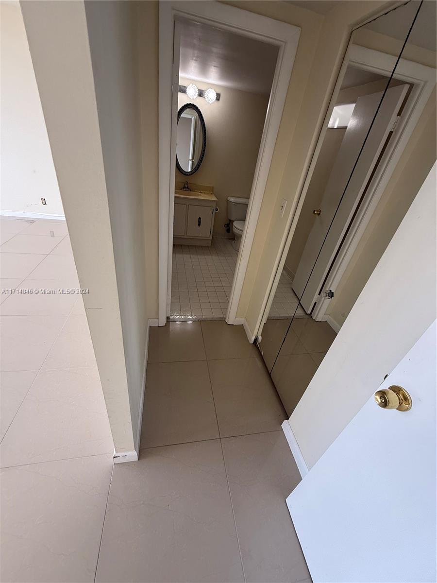 600 Three Islands Blvd #1105, Hallandale Beach, Florida image 20