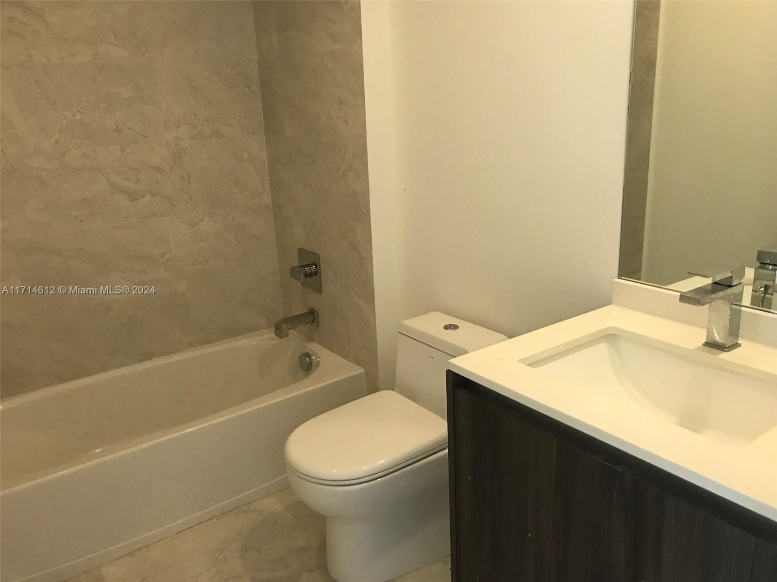 488 NE 18th St #2410, Miami FL 33132