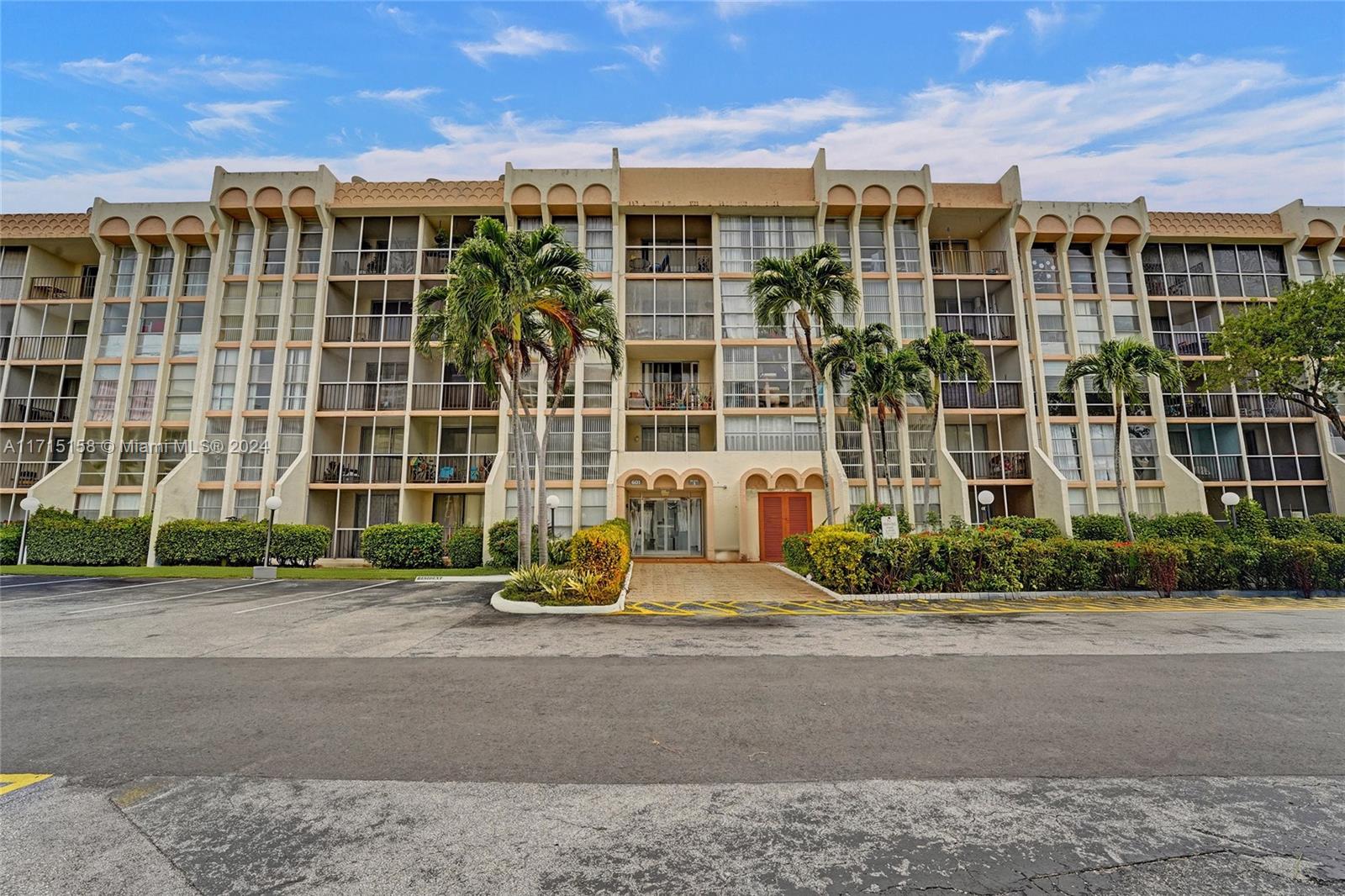 601 Three Islands Blvd #205, Hallandale Beach, Florida image 1