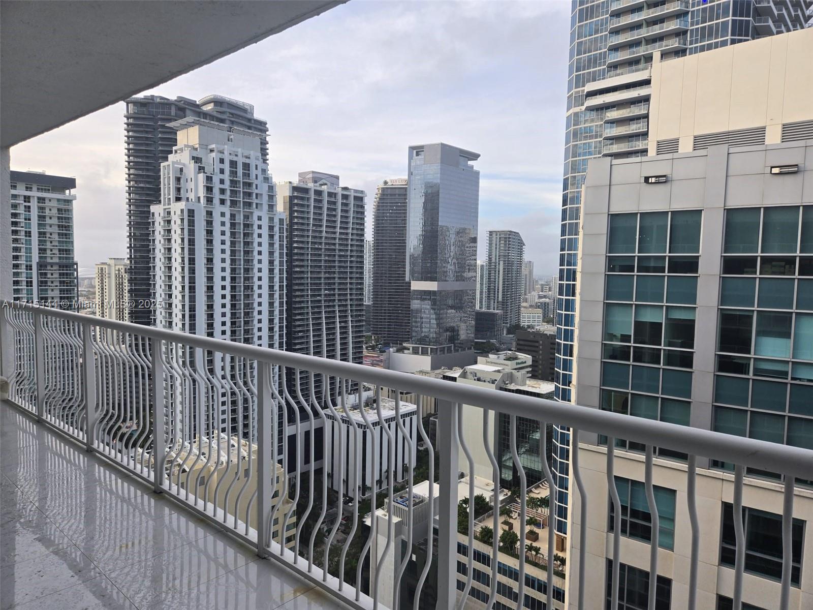 1200 Brickell Bay Dr #4214, Miami, Florida image 2