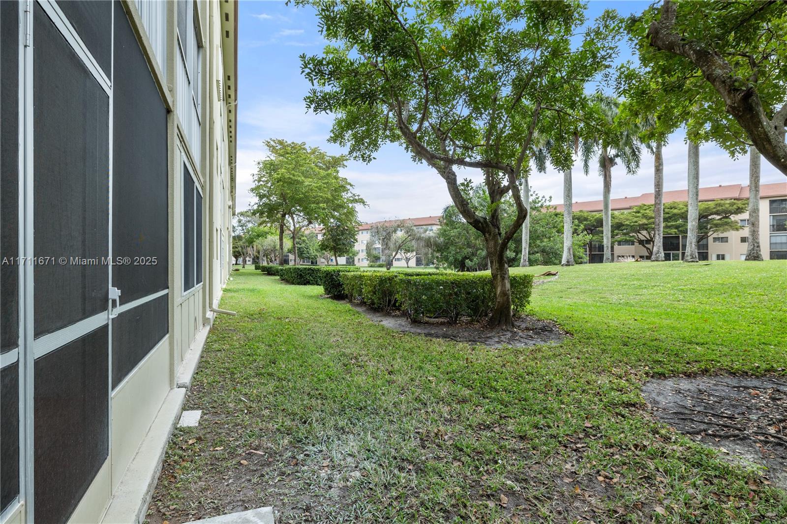 13000 SW 15th Ct #111U, Pembroke Pines, Florida image 25