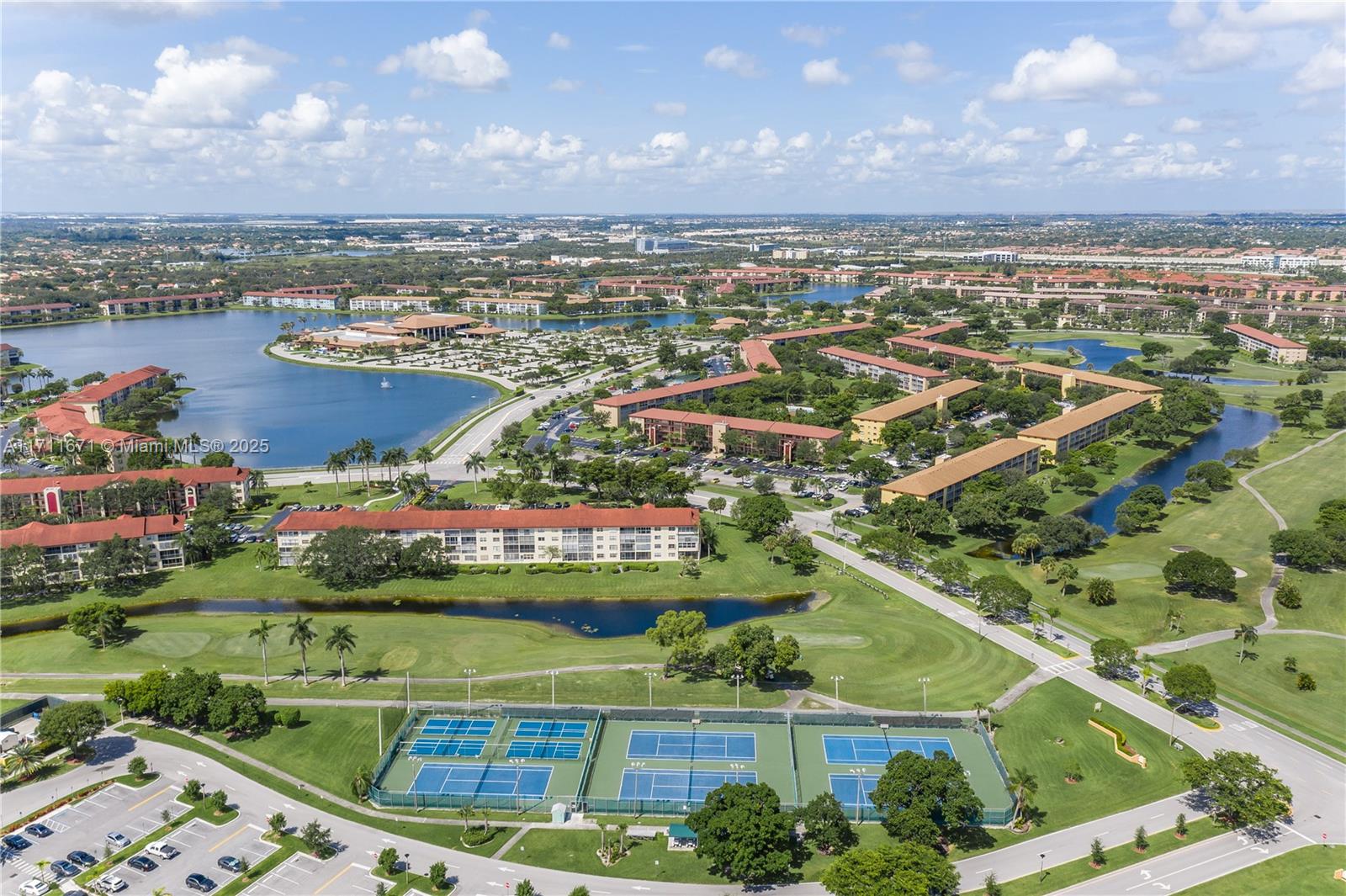 13000 SW 15th Ct #111U, Pembroke Pines, Florida image 38