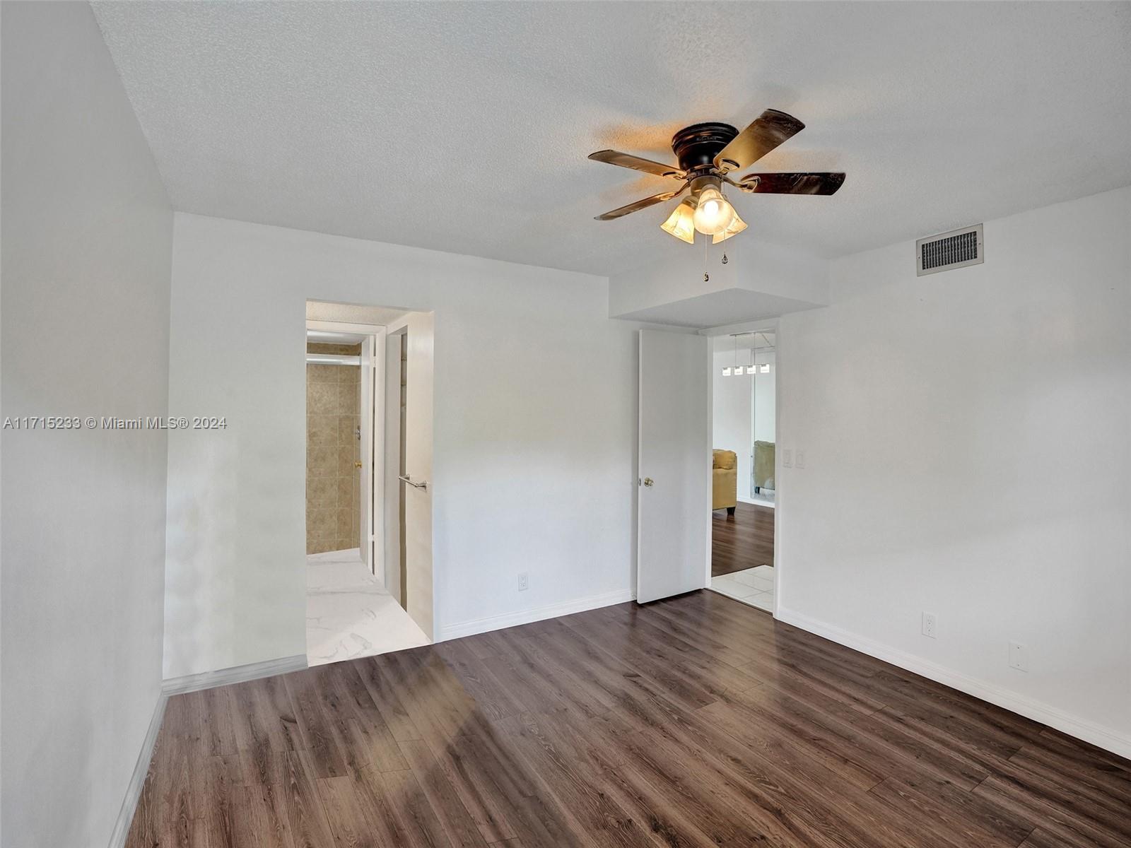 6075 N Sabal Palm Blvd #212, Tamarac, Florida image 10