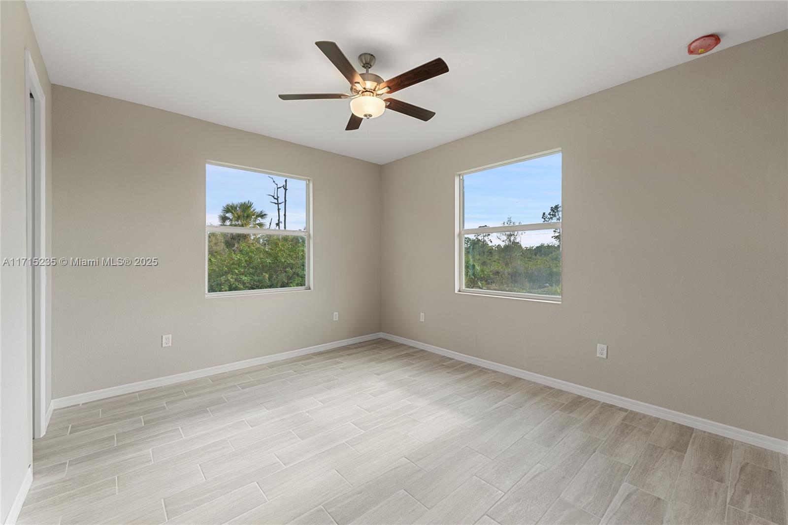 957 Commodore St, Lehigh Acres, Florida image 13