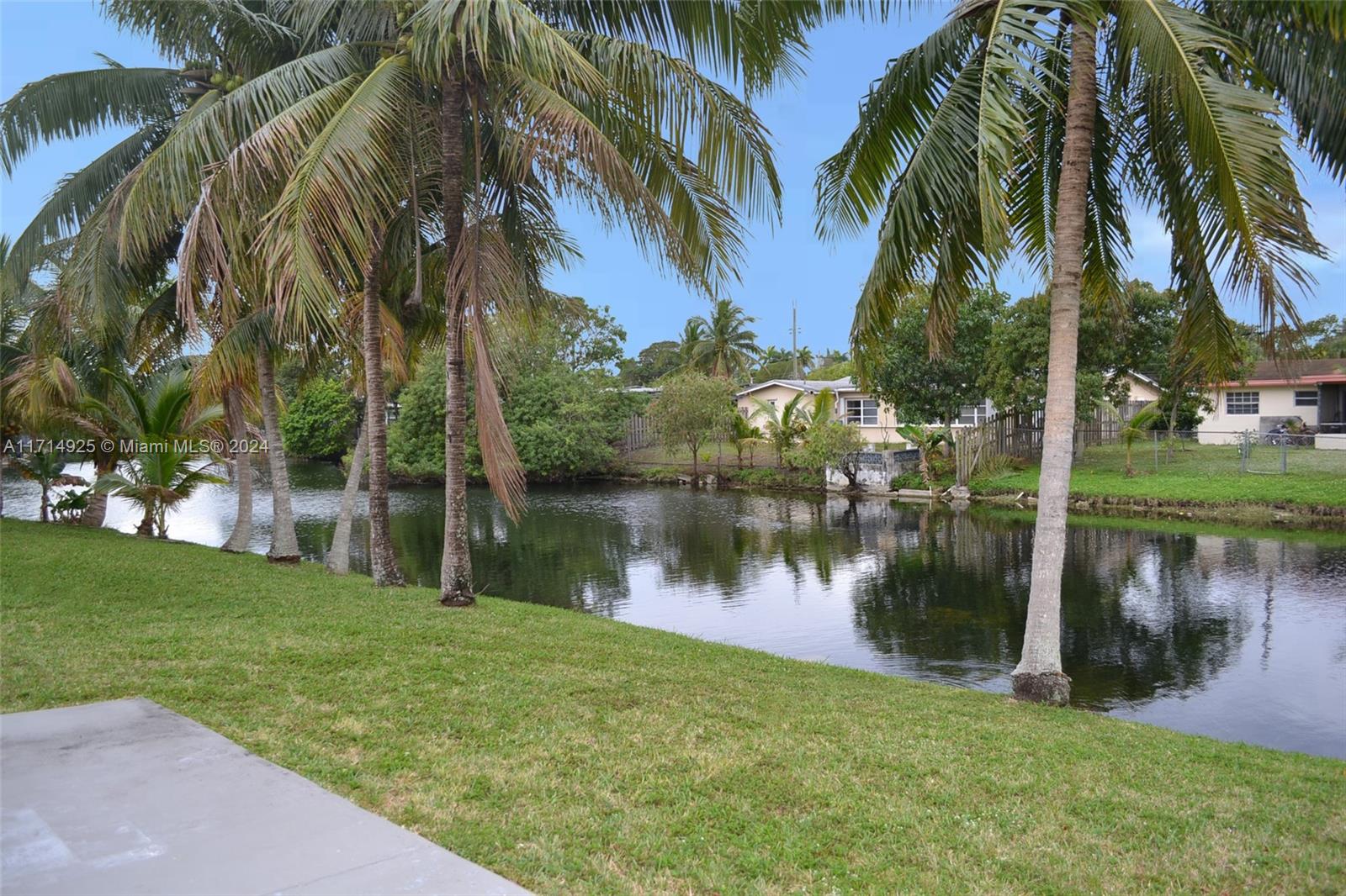 2621 NW 69th Ave, Sunrise, Florida image 30