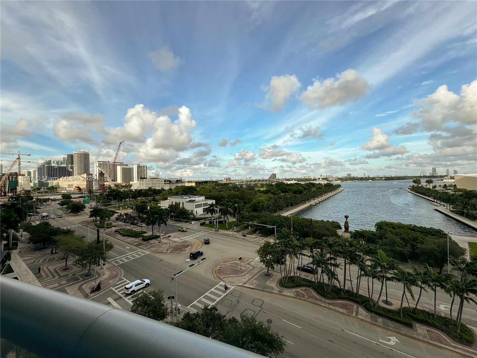 888 Biscayne Blvd #709, Miami FL 33132