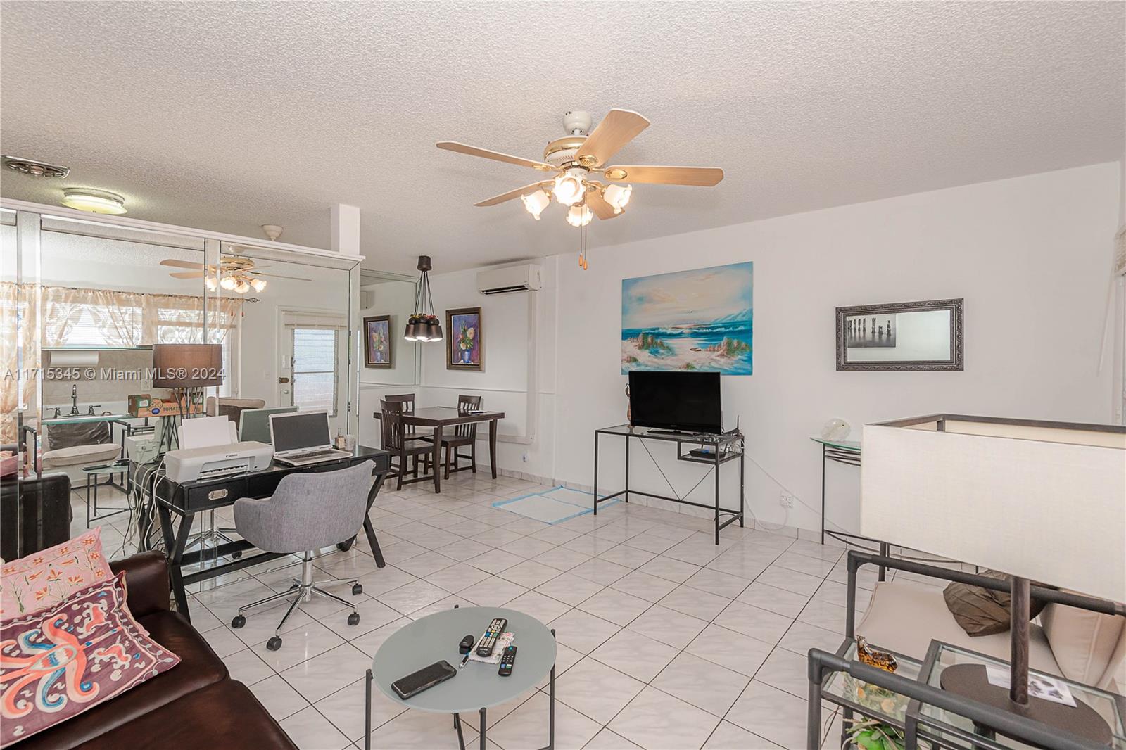 815 SW 10th Ter #18V, Hallandale Beach, Florida image 9