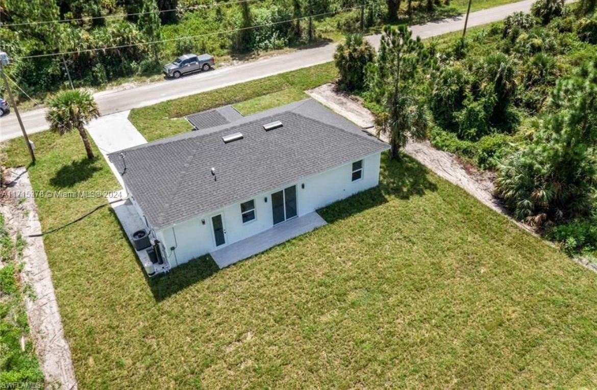 3207 53rd St W, Lehigh Acres, Florida image 6