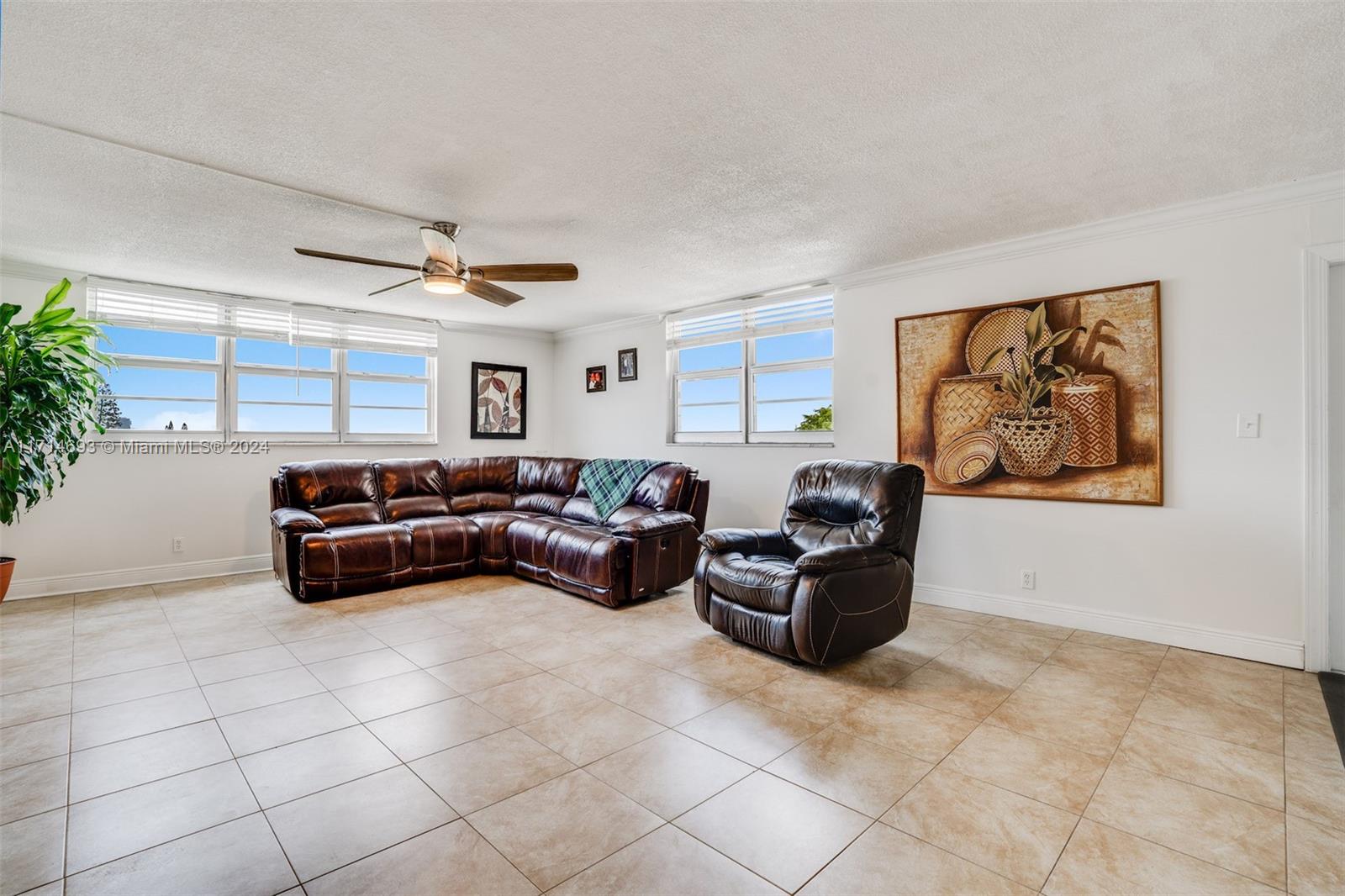 1811 Jefferson St #501, Hollywood, Florida image 2