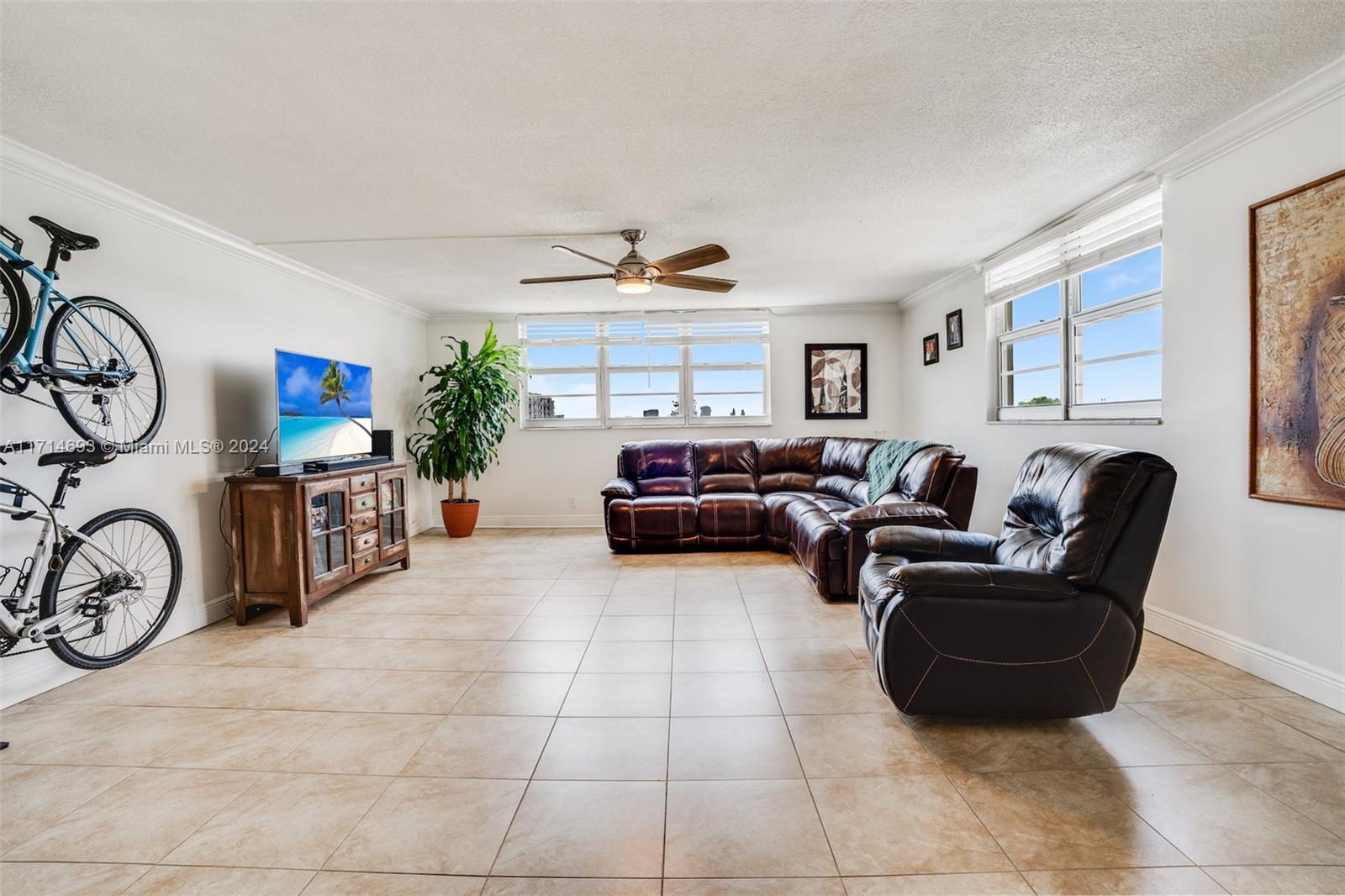 1811 Jefferson St #501, Hollywood, Florida image 3