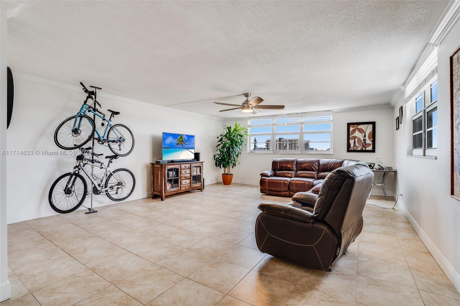 1811 Jefferson St #501, Hollywood, Florida image 4