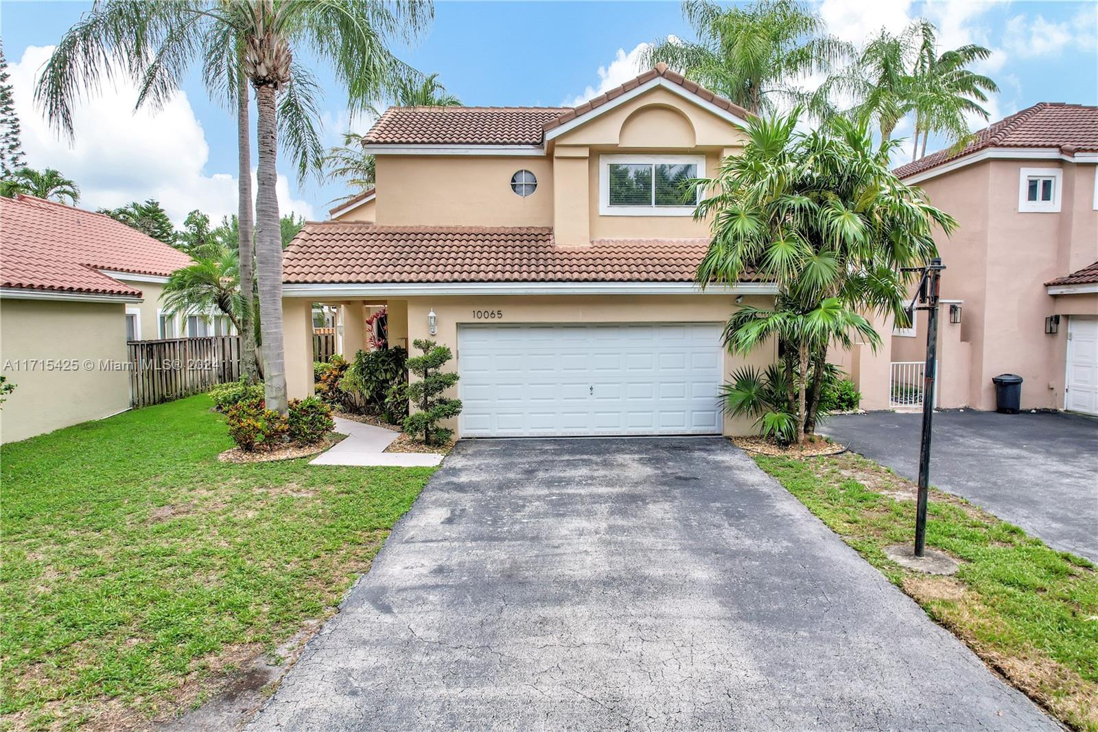 10065 NW 4th St, Plantation, Florida image 2