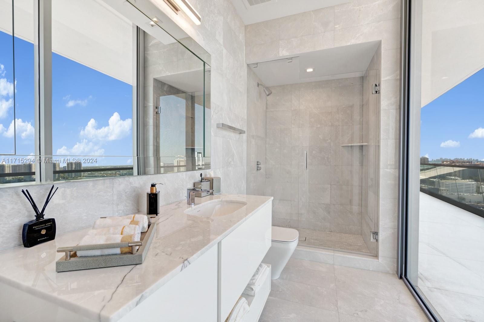 18501 Collins Ave #2304/03, Sunny Isles Beach, Florida image 31